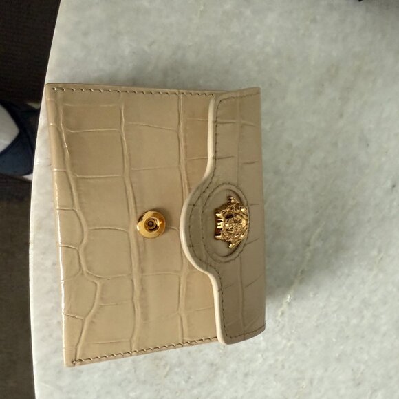 Versace Cream Wallet with Gold Medusa Logo - Picture 10 of 16